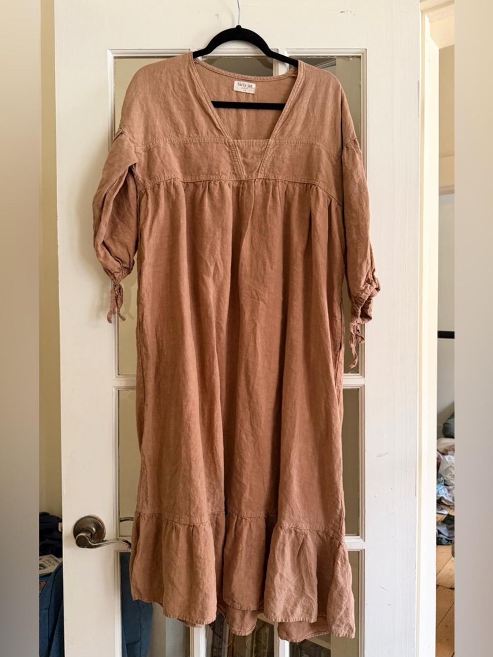 Harley Jae Paysanne Dress (Long) in Tan 100% Linen, Made in Canada - Picture 2 of 3